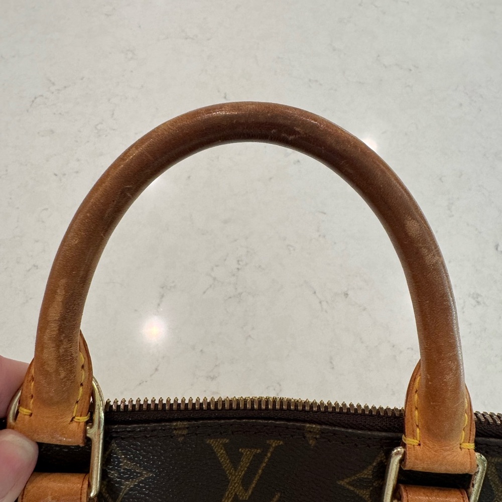 Louis Vuitton Monogram Alma PM - Picture 3 of 11